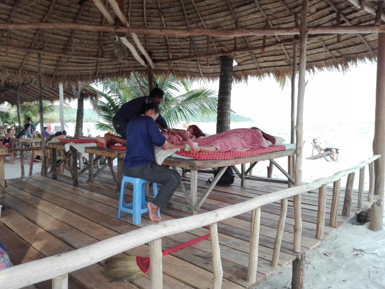 Sandbank Restaurant & Camping Koh Rong Kaoh Touch Exteriör bild