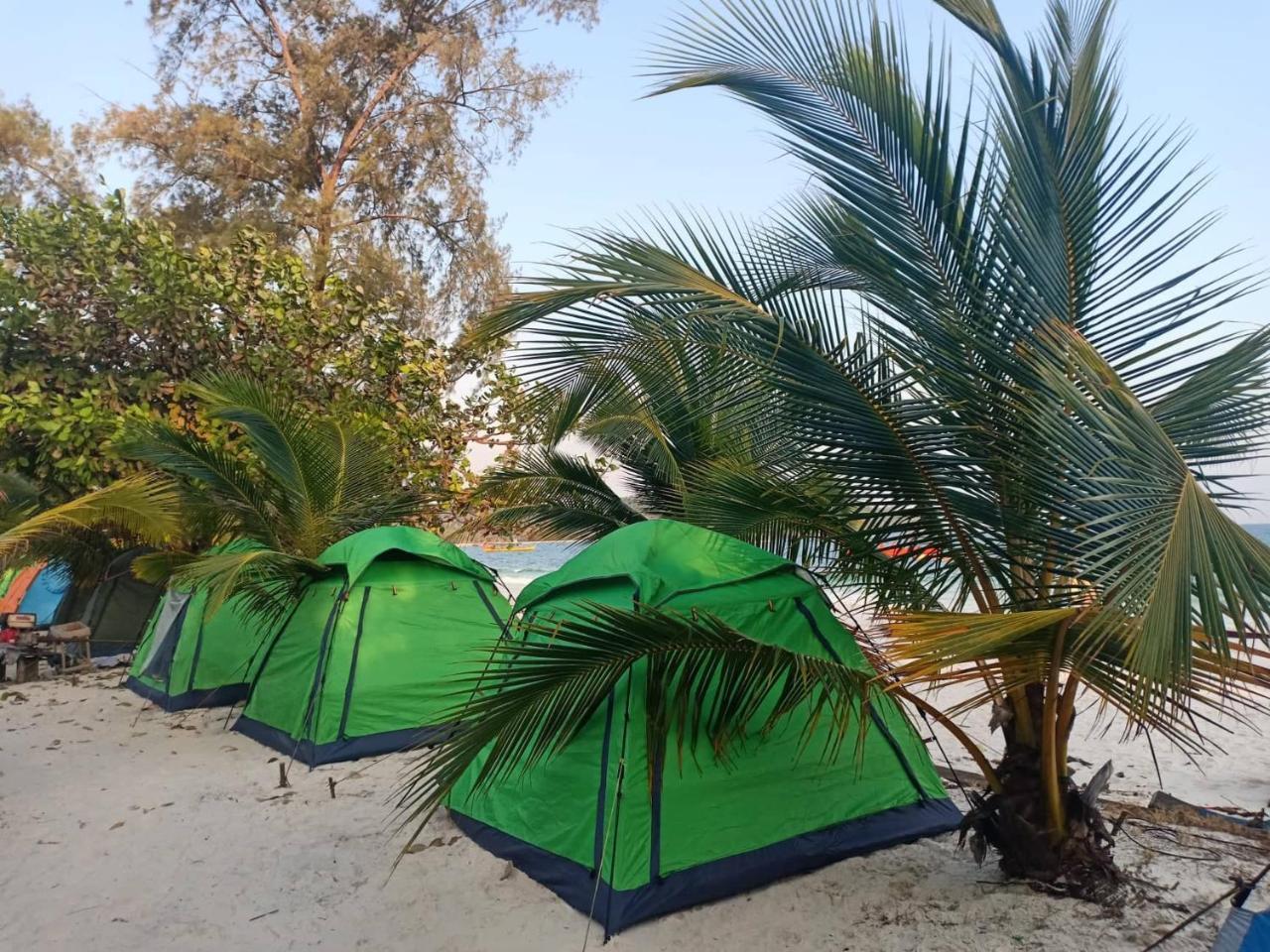 Sandbank Restaurant & Camping Koh Rong Kaoh Touch Exteriör bild