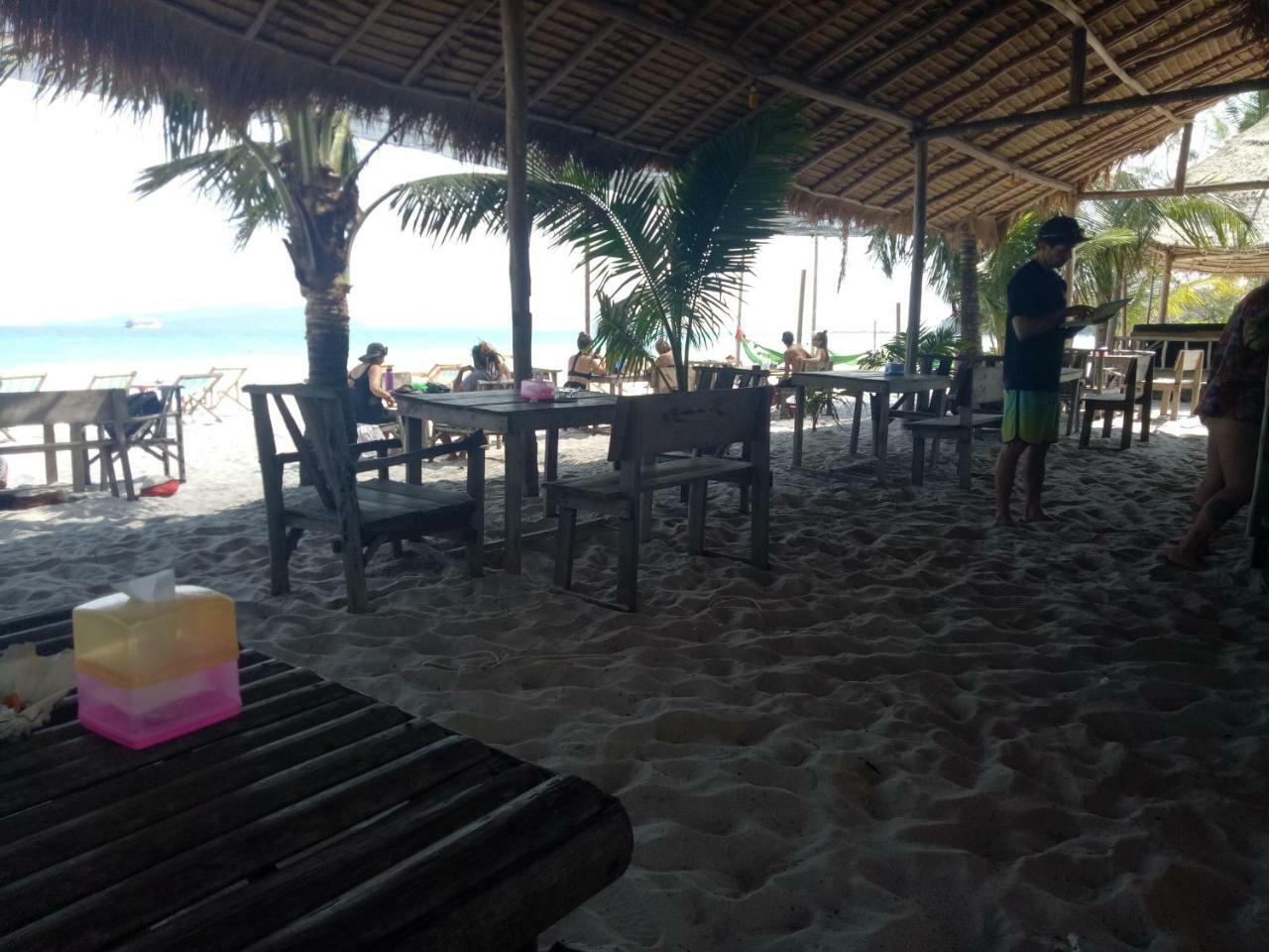 Sandbank Restaurant & Camping Koh Rong Kaoh Touch Exteriör bild