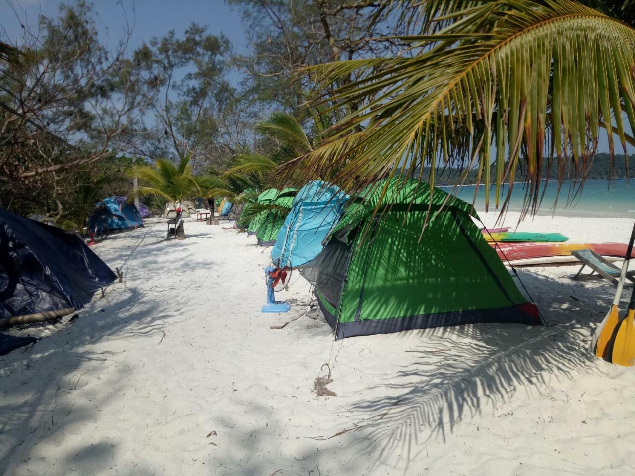 Sandbank Restaurant & Camping Koh Rong Kaoh Touch Exteriör bild