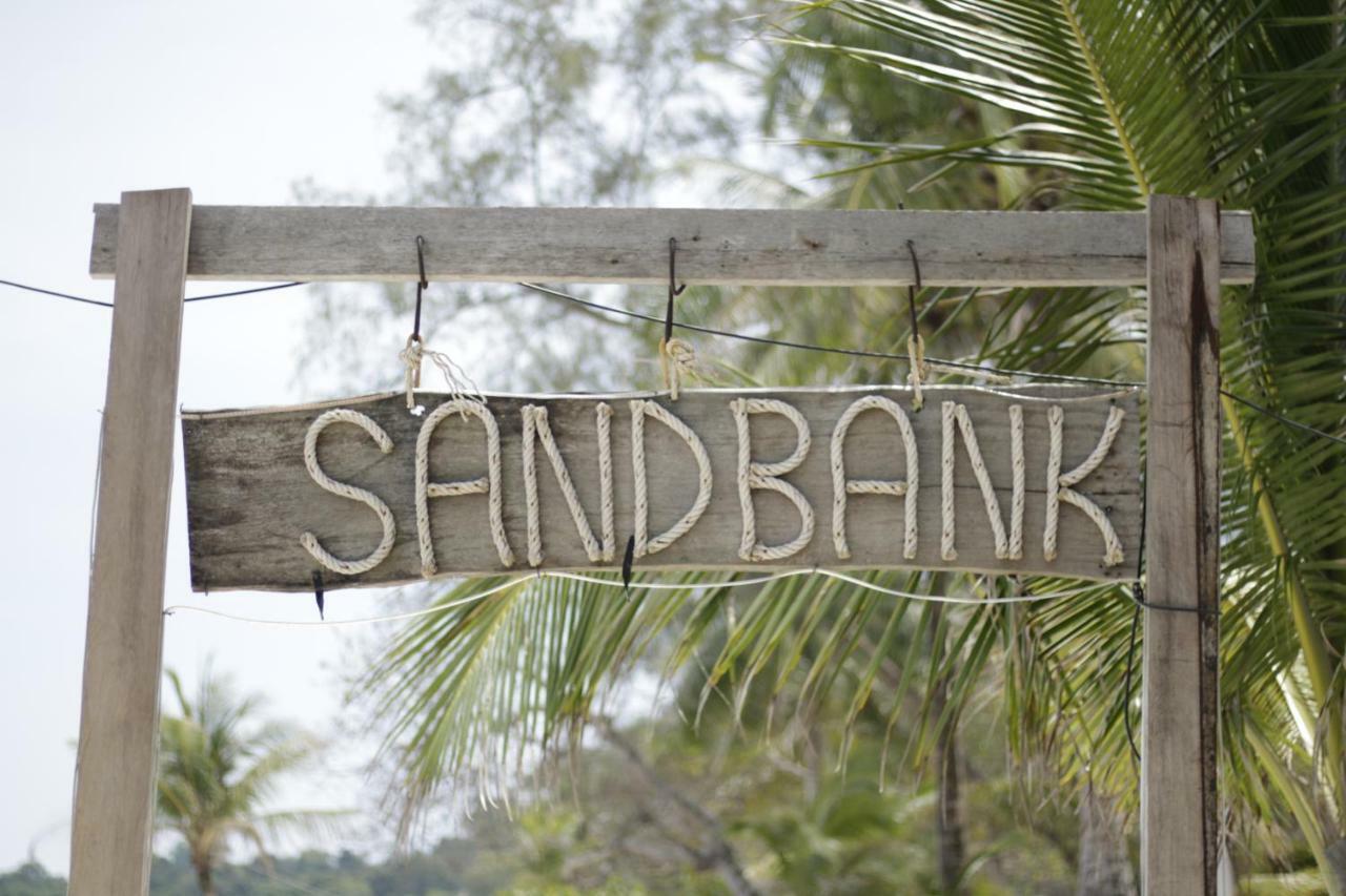 Sandbank Restaurant & Camping Koh Rong Kaoh Touch Exteriör bild