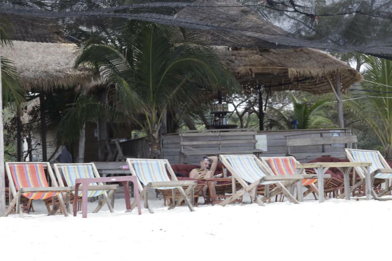 Sandbank Restaurant & Camping Koh Rong Kaoh Touch Exteriör bild