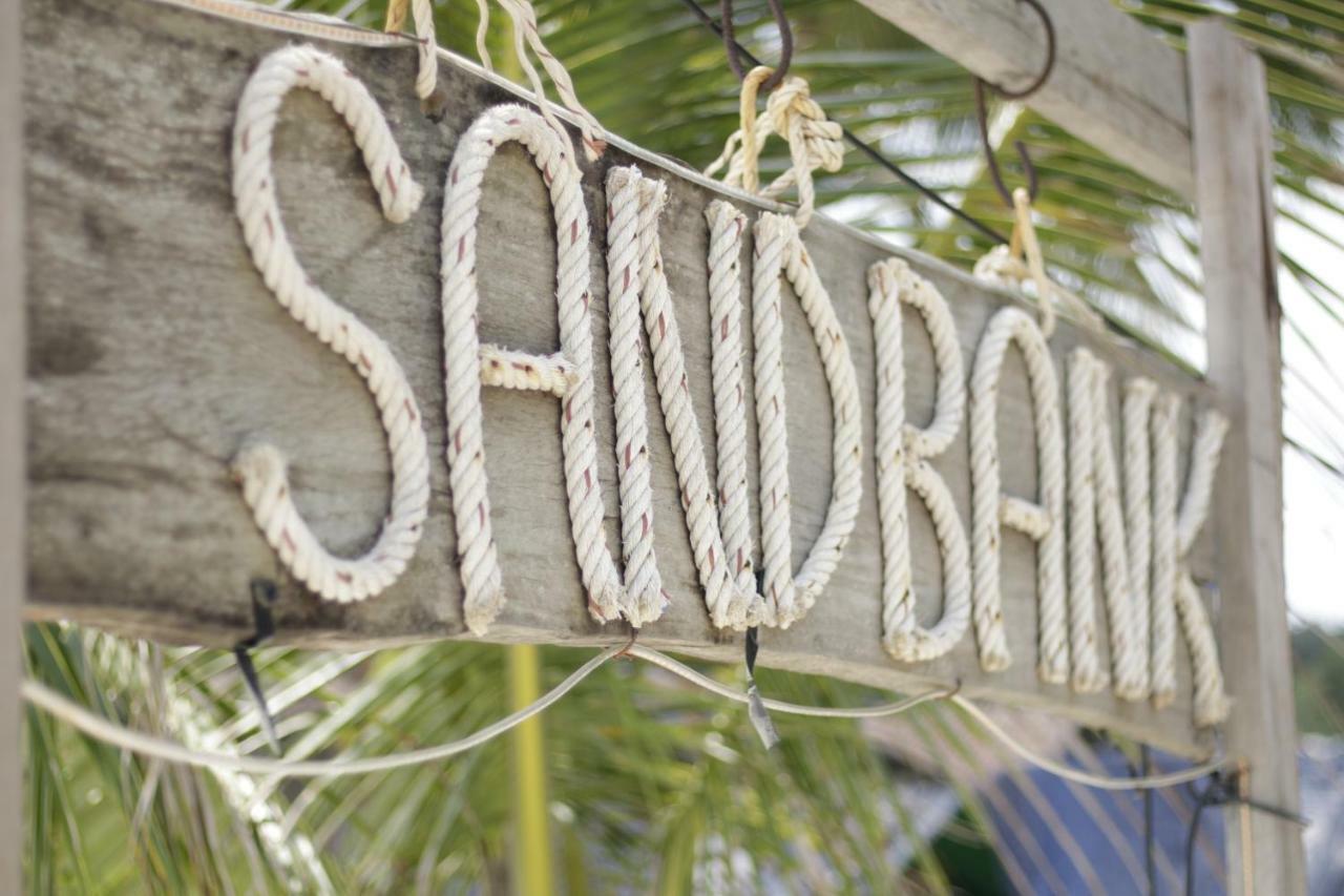 Sandbank Restaurant & Camping Koh Rong Kaoh Touch Exteriör bild