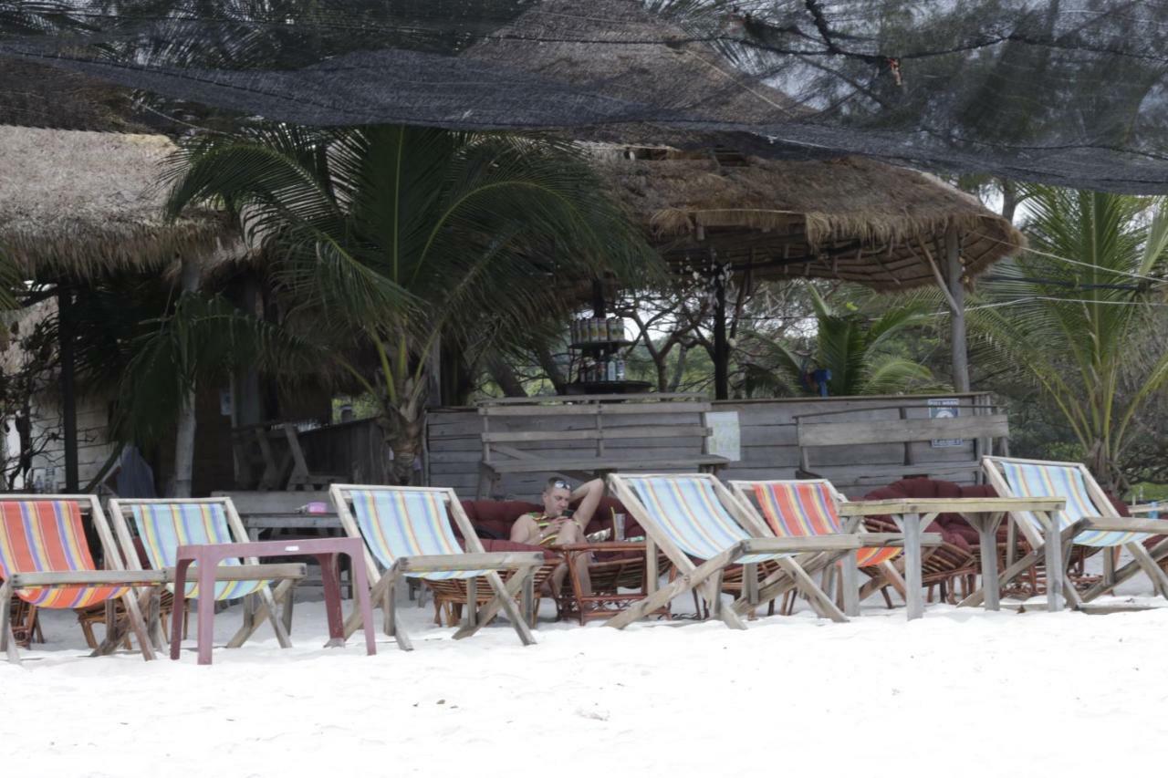 Sandbank Restaurant & Camping Koh Rong Kaoh Touch Exteriör bild