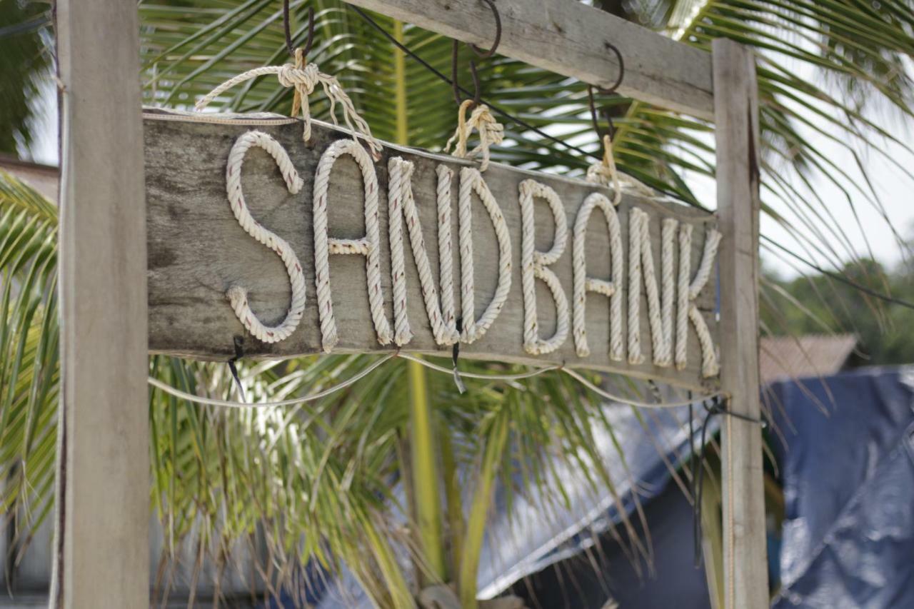 Sandbank Restaurant & Camping Koh Rong Kaoh Touch Exteriör bild
